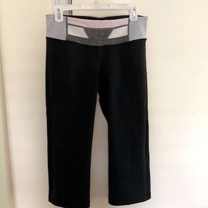 Lululemon crop yoga tights- 6
